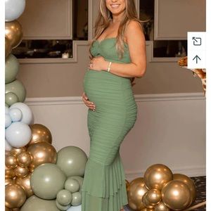 Never worn - maternity dress